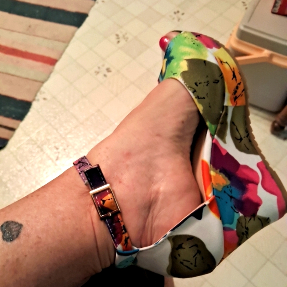 NWOT,Vivid,Colorful,Floral, Wedge Shoes with Sexy,Ankle Straps🌺🌼🌸🌷